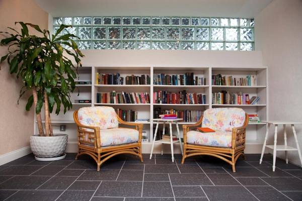 Sandpiper Beach Club