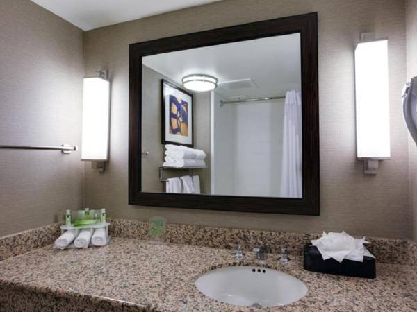 Holiday Inn Express Hotel & Suites Meadowlands Area an IHG Hotel