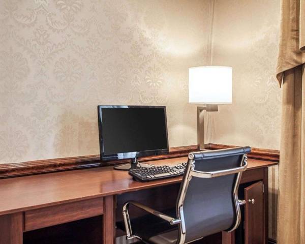 Workspace - Comfort Inn & Suites Carneys Point