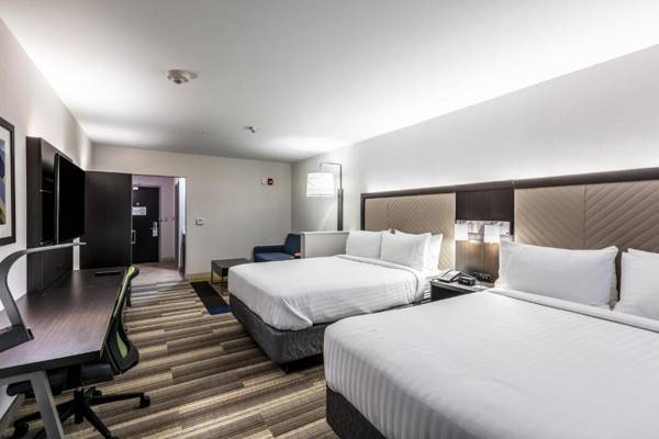 Workspace - Holiday Inn Express & Suites Jersey City North - Hoboken an IHG Hotel