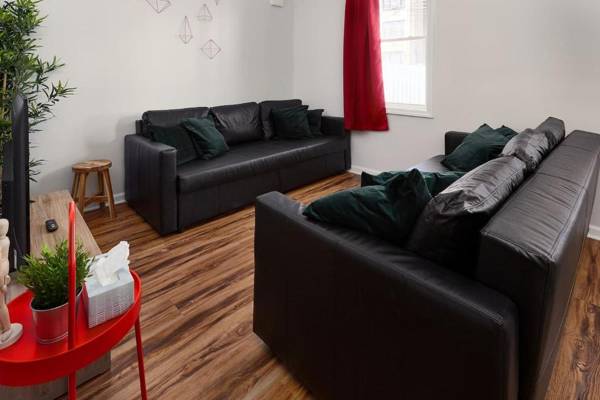 Gorgeous Duplex with parking by JSQ