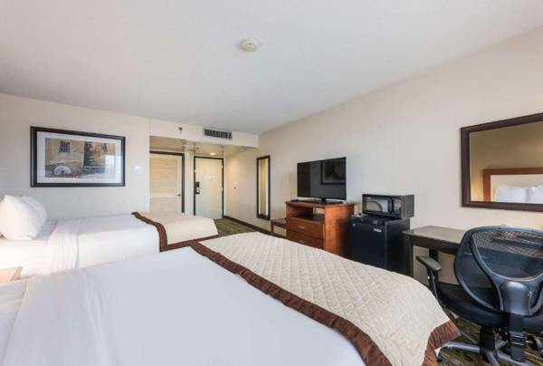 Workspace - Clarion Hotel & Suites Mount Laurel