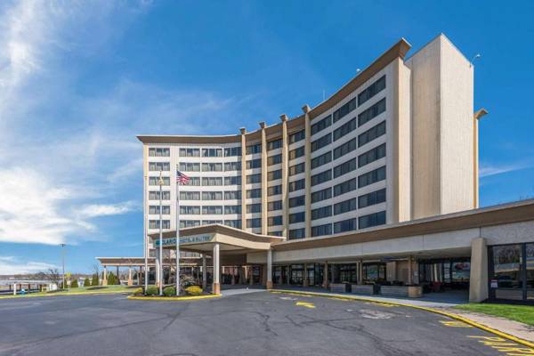 Clarion Hotel & Suites Mount Laurel