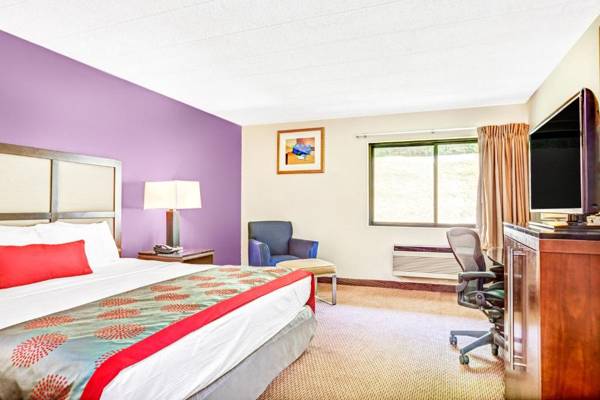 Workspace - Ramada by Wyndham Rockaway