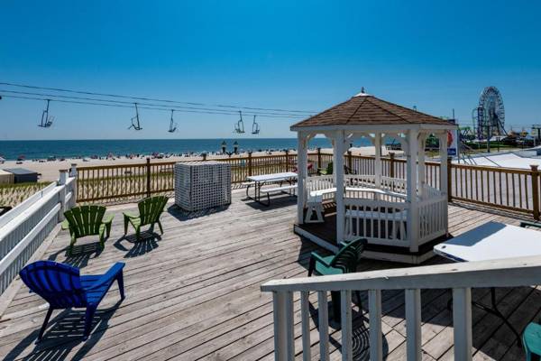 Boardwalk Hotel Charlee & Apartments Beach Hotel Oceanfront