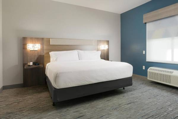 Holiday Inn Express & Suites - Williamstown - Glassboro an IHG Hotel