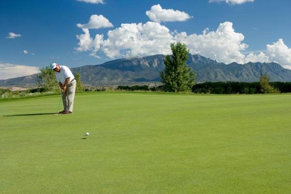 Holiday Inn Hotel & Suites Albuquerque Airport an IHG Hotel