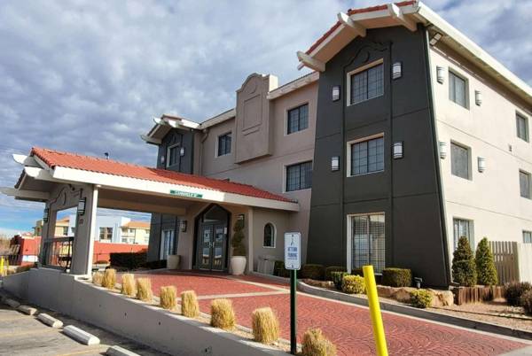 La Quinta Inn by Wyndham Albuquerque Airport