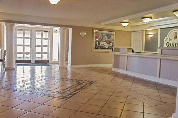 La Quinta Inn by Wyndham Albuquerque Airport