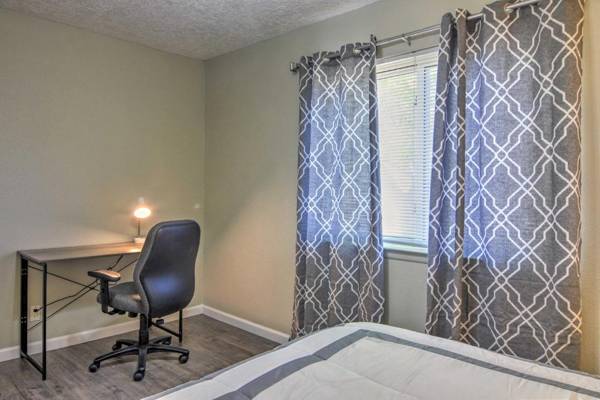 Workspace - Charming ABQ Getaway about 12 Miles to Old Town!