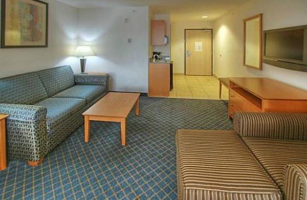 Holiday Inn Express Hotel & Suites Carlsbad an IHG Hotel