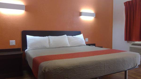 Motel 6-Clovis NM