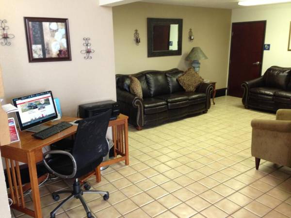 Workspace - Brentwood Inn & Suites