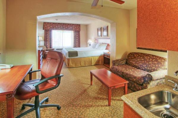 Workspace - Holiday Inn Express Hotel & Suites Las Cruces an IHG Hotel