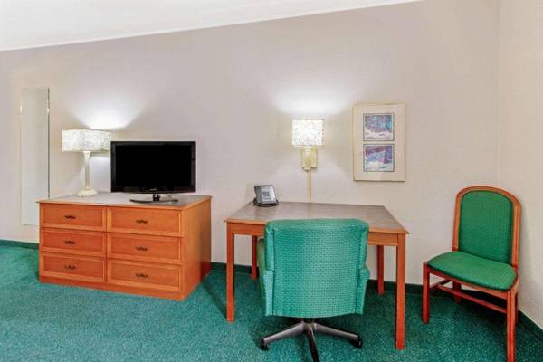 Workspace - La Quinta Inn by Wyndham Las Cruces Mesilla Valley