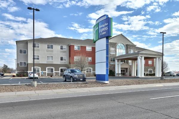 Holiday Inn Express & Suites Portales an IHG Hotel