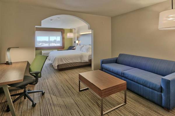 Workspace - Holiday Inn Express & Suites Portales an IHG Hotel