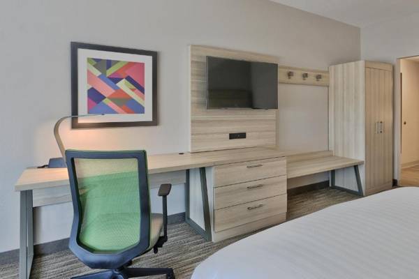 Holiday Inn Express & Suites - Roswell an IHG Hotel