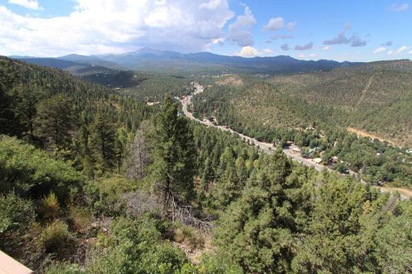 Crown Point Owners Association a VRI resort