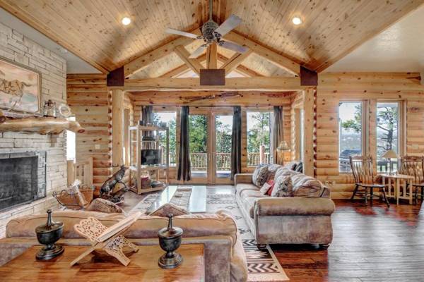 Blue Lake Lodge 7 Bedrooms Sleeps 18 Pet Friendly Hot Tub Views