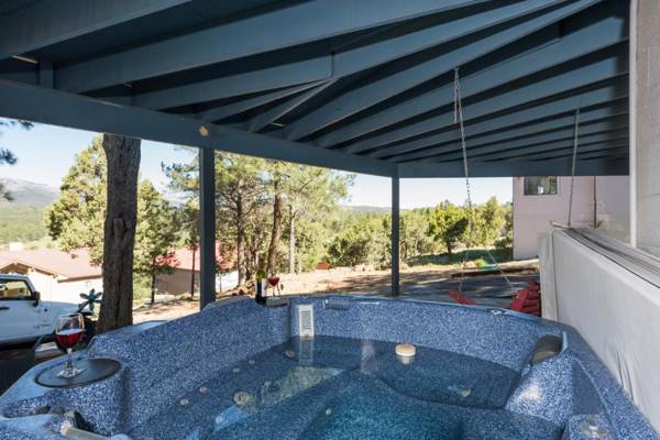 Gray Wolf Lodge 4 Bedrooms Hot Tub Mountain View Pool Table Sleeps 9