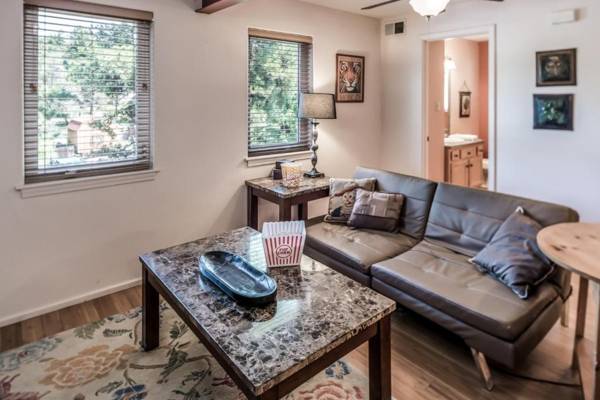 El Tigre 1 Bedroom Sleeps 3 Pets Welcome Flat Screen TV Fenced Yard