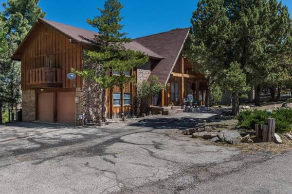 Cowboys Indians and Outlaws 3 Bedrooms Game Room Sleeps 8