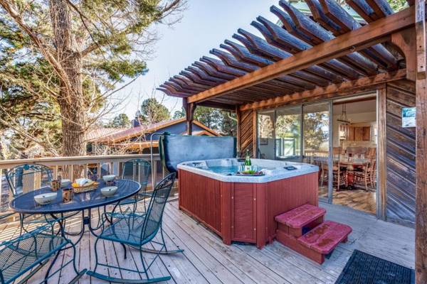 Remember the Alamo 3 Bedrooms Sleeps 6 Pet Friendly Fenced Yard