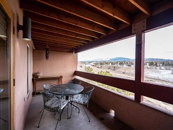 Vista La Sierra 2 Bedrooms Flat Screen TV Pet Friendly Sleeps 6