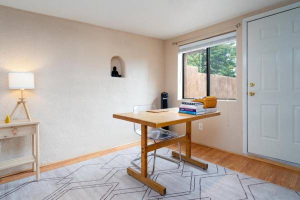 Gomez Gardens 2 Bedrooms Sleeps 4