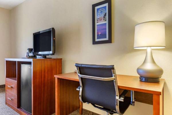Workspace - Comfort Inn & Suites Socorro