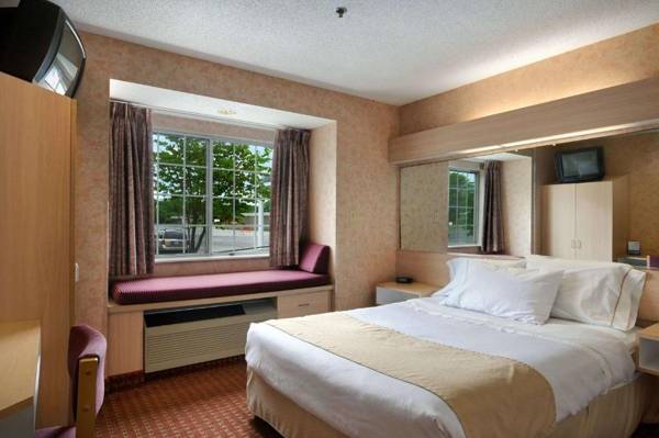 Microtel Inn & Suites by Wyndham Syracuse Baldwinsville