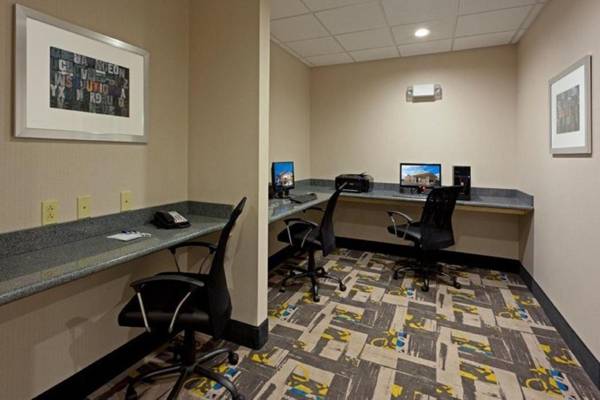 Workspace - Holiday Inn Express and Suites Batavia an IHG Hotel