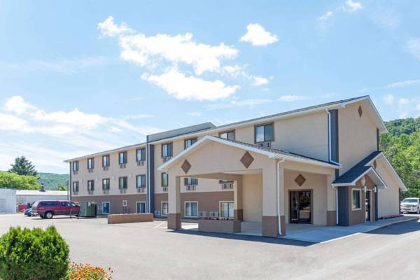 Super 8 by Wyndham Bath Hammondsport Area