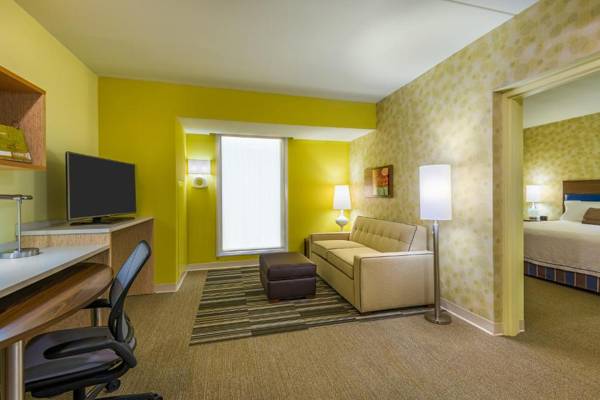 Workspace - Home2 Suites by Hilton Buffalo Airport/ Galleria Mall