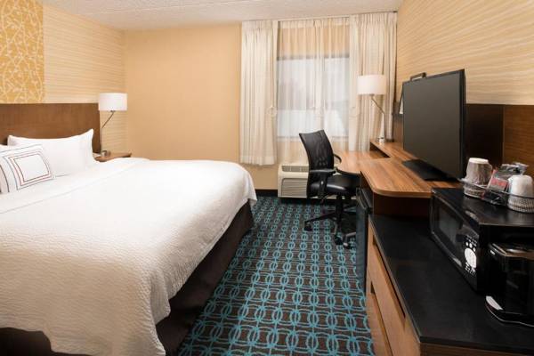 Workspace - Fairfield Inn & Suites by Marriott Albany East Greenbush