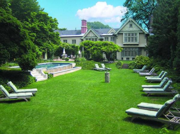 The Baker House 1650