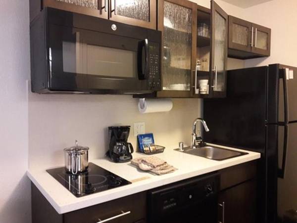 Candlewood Suites - East Syracuse - Carrier Circle an IHG Hotel