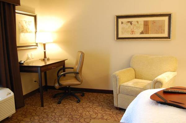 Workspace - Hampton Inn Geneseo