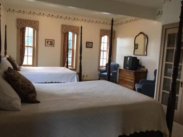 Oak Valley Inn and Suites