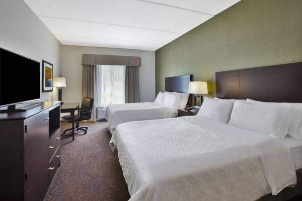 Holiday Inn Express & Suites Geneva Finger Lakes an IHG Hotel