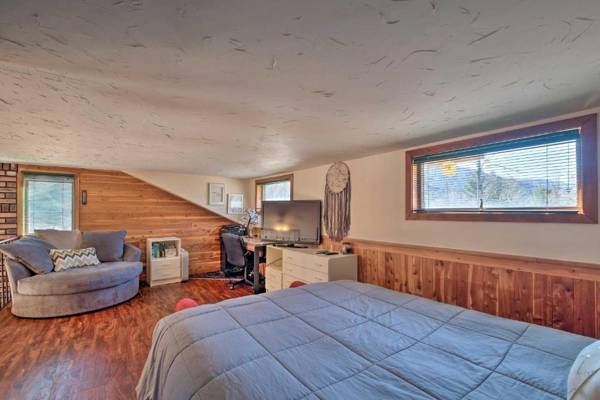 Workspace - Modern Hunter Mountain Home 1 Mile from Resort!