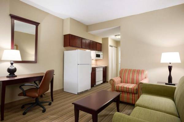 Workspace - Country Inn & Suites by Radisson Ithaca NY