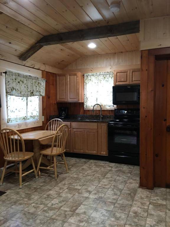 Lake George Diamond Cove Cottages Cabins & Hotel