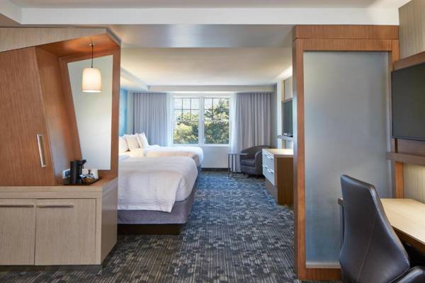 Courtyard by Marriott Lake George