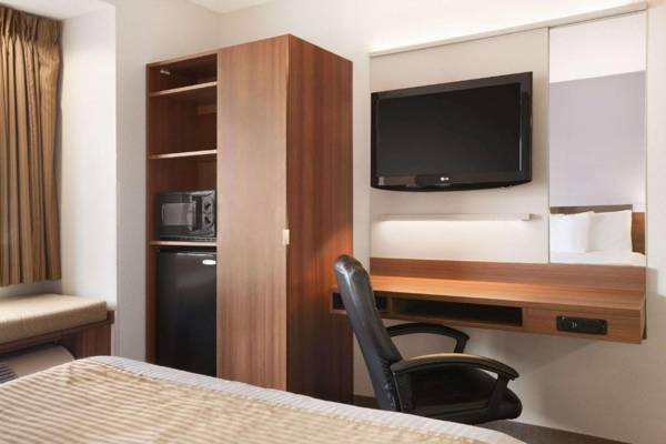 Workspace - Microtel Inn by Wyndham - Albany Airport