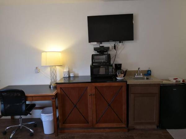 Workspace - Apple Inn and Suites Cooperstown Area