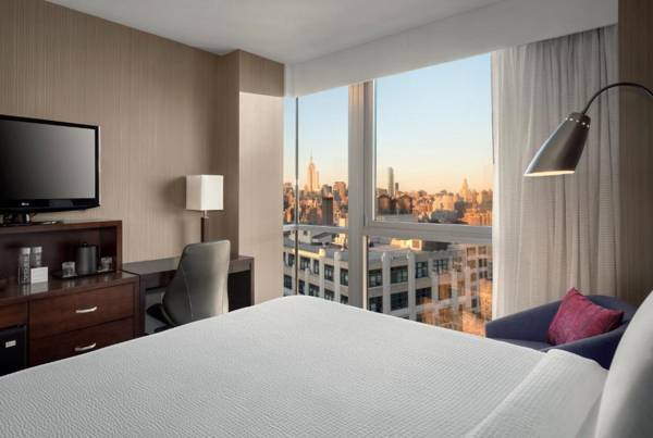 Courtyard by Marriott New York Manhattan / Soho