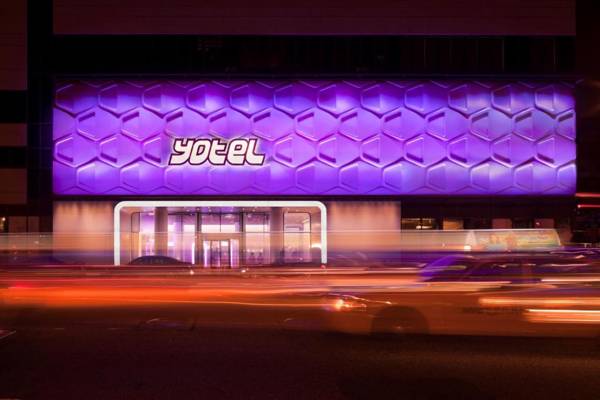 YOTEL New York Times Square