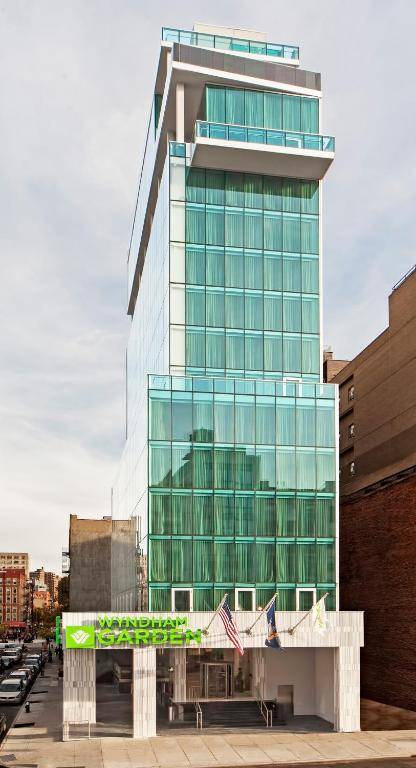 Wyndham Garden Chinatown